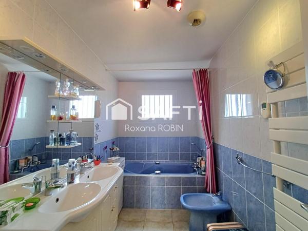 Saint-Cyprien – Villa  3 faces avec suite parentale