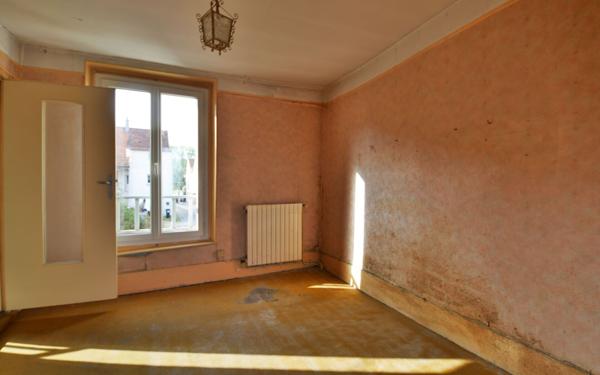 Maison à vendre    4 pièces •  Esbly