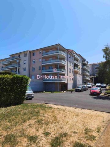 Appartement à louer 3 pièces de 80 m²