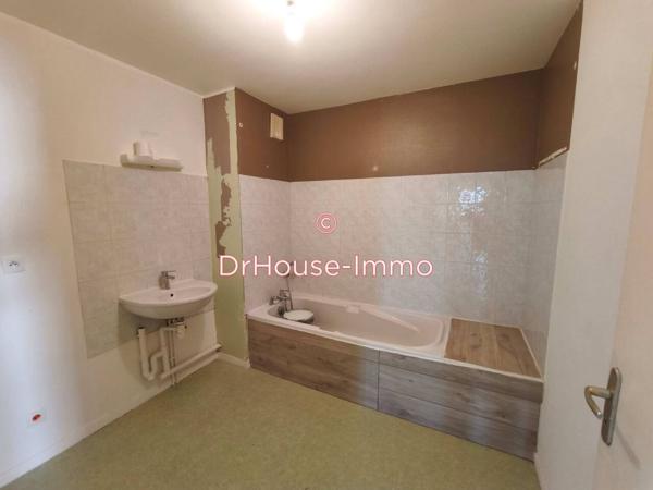 Appartement à louer 3 pièces de 80 m²