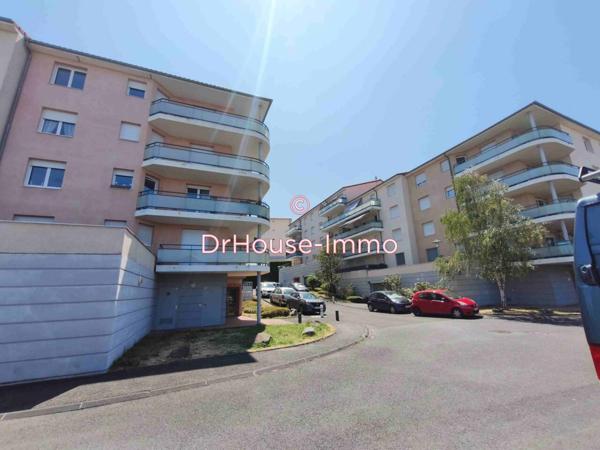 Appartement à louer 3 pièces de 80 m²