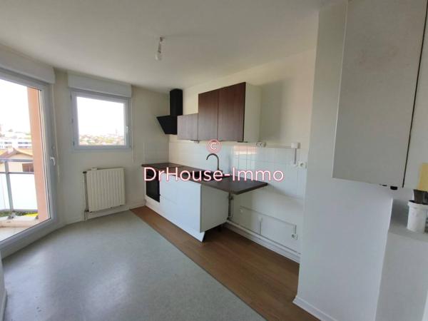 Appartement à louer 3 pièces de 80 m²