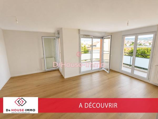 Appartement à louer 3 pièces de 80 m²