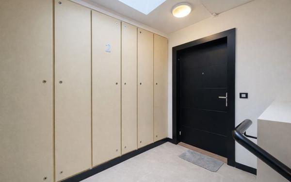 Appartement à vendre    1 pièce • 23,27 m2 Romainville