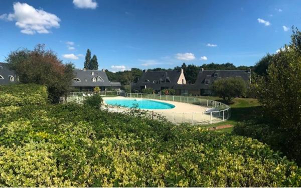 SAINT-ANDRÉ-DES-EAUX-APPARTEMENT T2 DE 39M2-TERRASSE DE 23M2-PARC ET PISCINE-CALME
