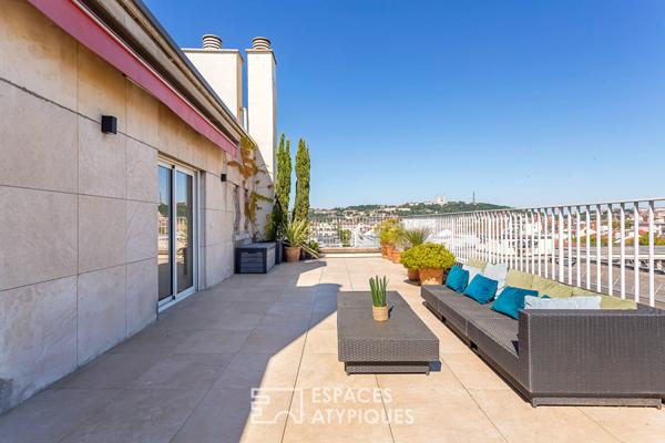 Toit terrasse avec une vue unique sur la capitale des Gaules
