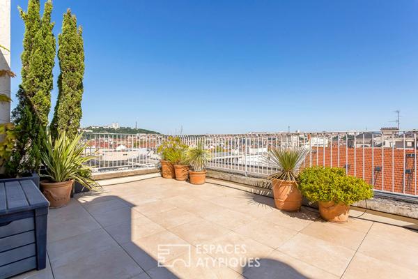 Toit terrasse avec une vue unique sur la capitale des Gaules