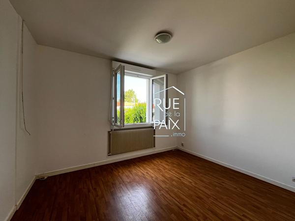 86200 LOUDUN Maison Loudun 5 pièce(s) 109 m2
