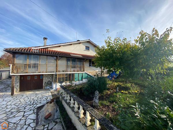 Maison sur étage avec dépendances