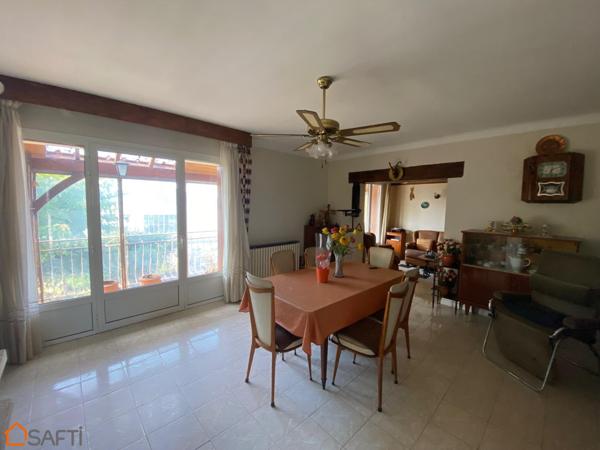 Maison sur étage avec dépendances