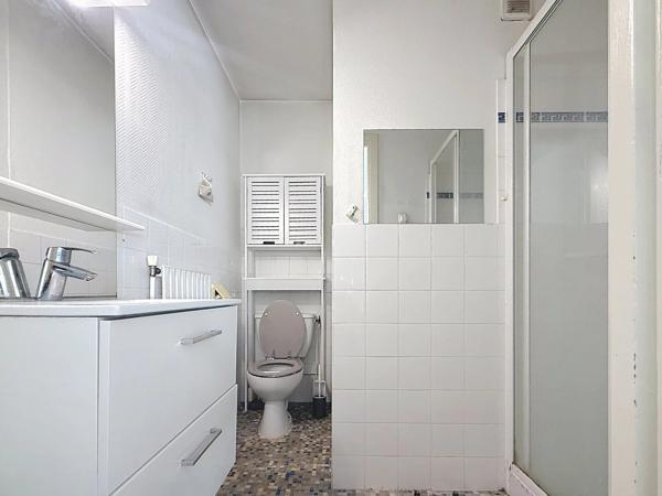Vente                                                      Appartement
                        
                     1 pièces                      33 m2                     à Cannes