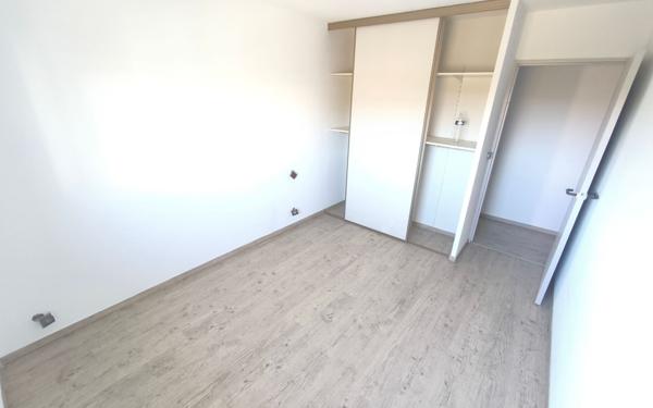 Appartement à vendre    4 pièces • 90 m2 Nîmes