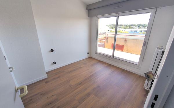 Appartement à vendre    4 pièces • 90 m2 Nîmes