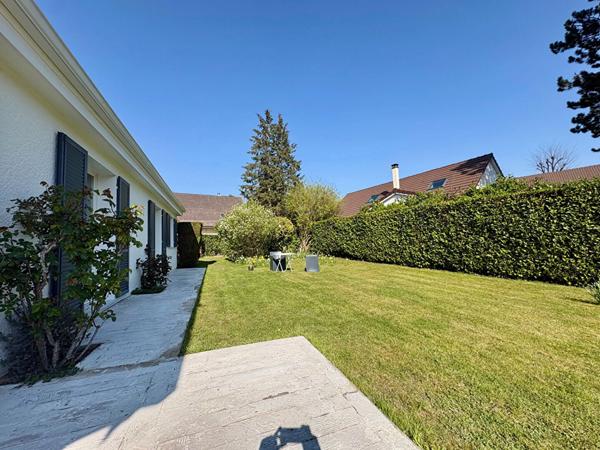 Maison Gif sur Yvette