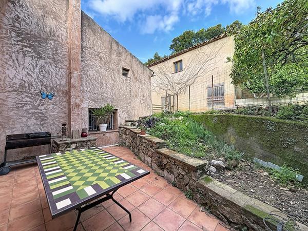 EXCLUSIVITÉ A VENDRE Maison d'environ 74m² avec 3 chambres, GARAGE, JARDIN