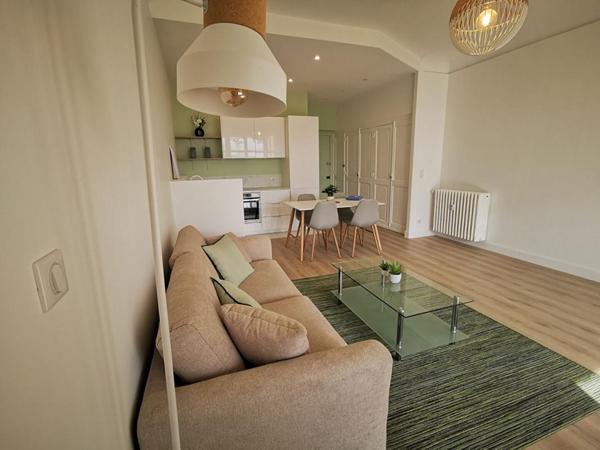 Appartement Vichy 4 pièce(s) 97 m2