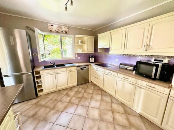 SAINT-LYS - Jolie maison T4 sur une parcelle de 708 m2, idéalement située !