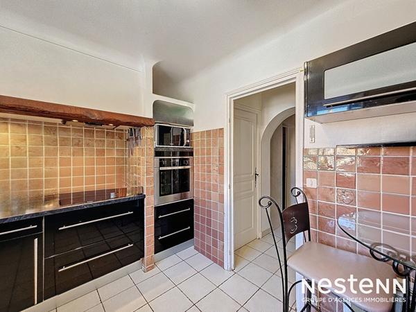 Maison Cogolin 4 pièce(s) 117 m2 + piscine et garage à proximité des commerces