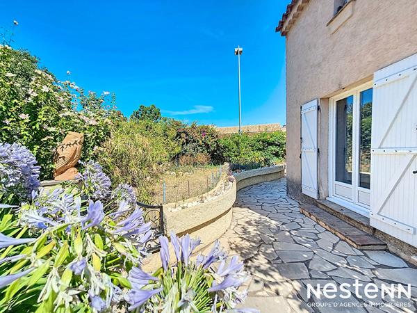 Maison Cogolin 4 pièce(s) 117 m2 + piscine et garage à proximité des commerces