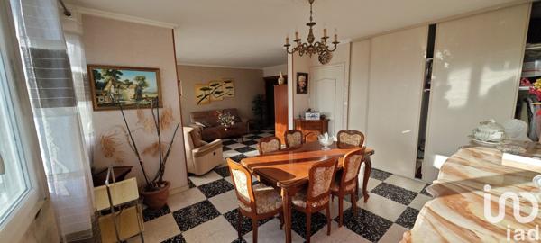 Appartement à vendre 4 pièces 93 m² Nîmes