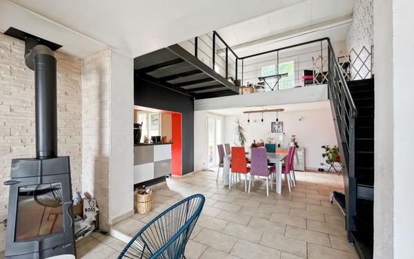 Maison à vendre    7 pièces •  La Crau