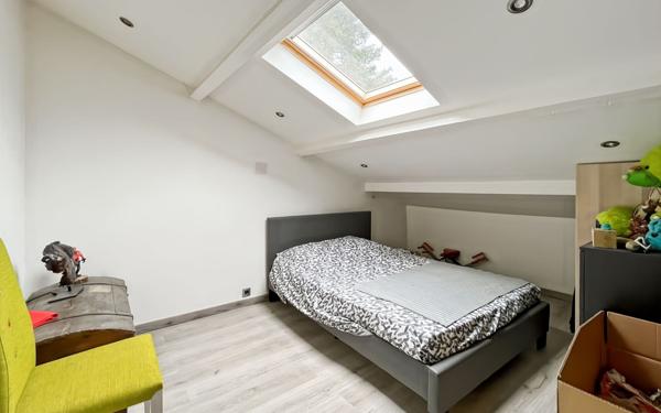 Maison à vendre    7 pièces •  La Crau