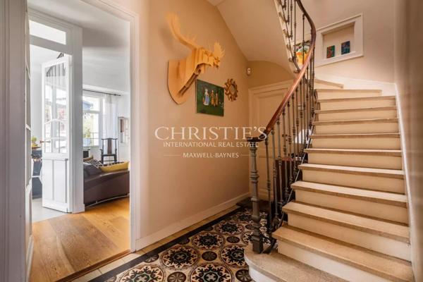 Nansouty – Maison familiale avec piscine et garage