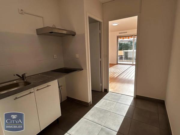 Appartement à louer 1 pièce 30.79m²