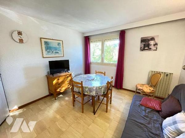 A vendre - Gréoux-les-Bains (04) - Alpes de Haute Provence:  T2 meublé d'env 36,37 m², situé da...