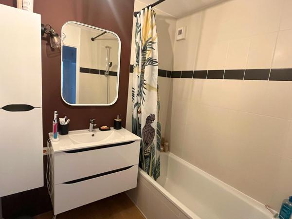 Appartement T3 avec terrasse Ouest