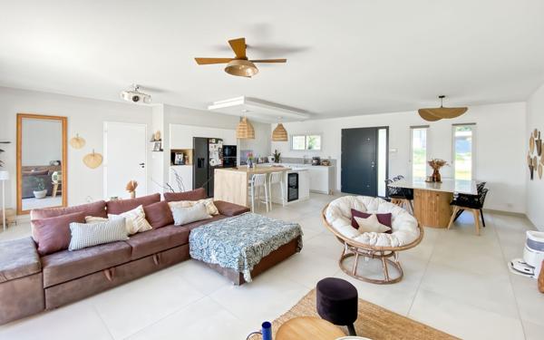 Maison à vendre    5 pièces •  Albefeuille-Lagarde