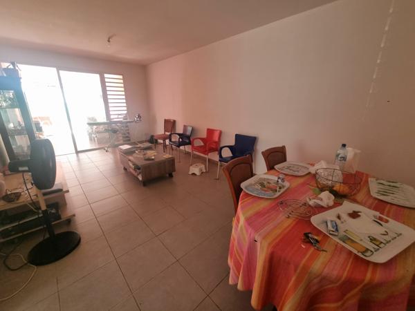 Appartement à vendre    3 pièces •  Remire-Montjoly