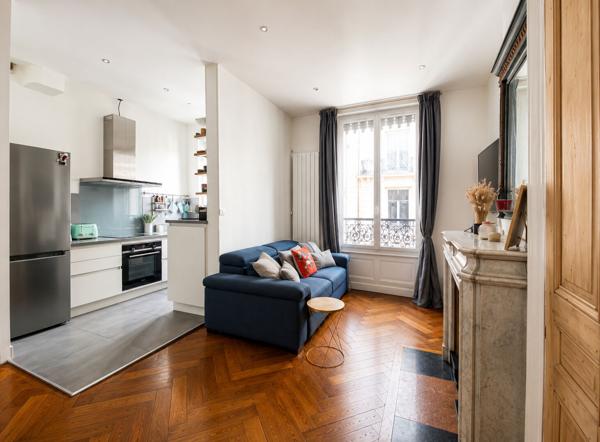 Lyon 6 Brotteaux/Masséna Magnifique T3 de 74 m² rénové avec tout le charme de l'ancien