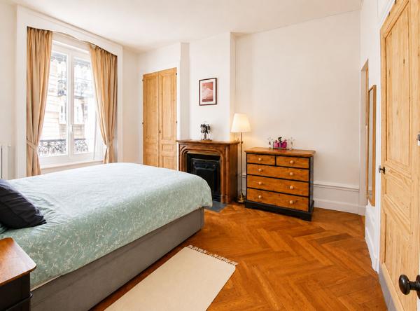 Lyon 6 Brotteaux/Masséna Magnifique T3 de 74 m² rénové avec tout le charme de l'ancien
