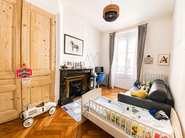 Lyon 6 Brotteaux/Masséna Magnifique T3 de 74 m² rénové avec tout le charme de l'ancien