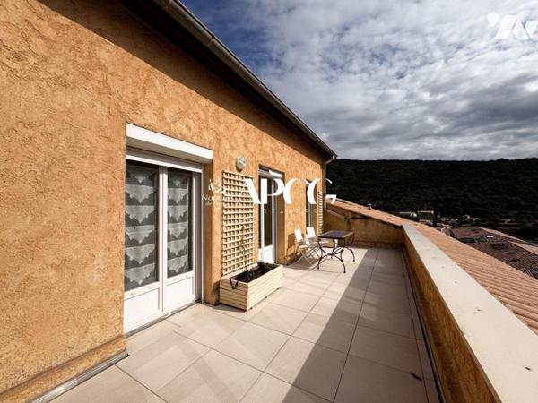APPARTEMENT VUE SPLENDIDE AVEC TERRASSE ET GARAGE