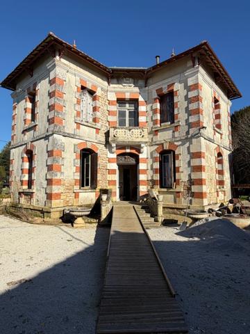 Agris. Maison à réhabiliter de 127 m² sur parcelle de 2255 m²