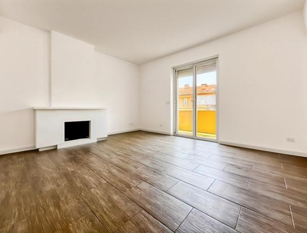 A VENDRE APPARTEMENT TYPE 2  20000 AJACCIO CALME VUE DÉGAGÉE BALCON