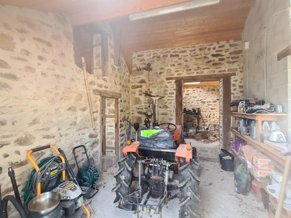 Maison à vendre 6 pièces Proche de EYMOUTIERS (87)