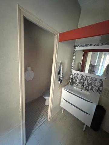 Local Commercial 4 pièces - 82 m²