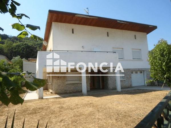 Location Maison 7 pièces 155.96 m² - 7 CHEMIN DE CLAIRFOND Charmes 07800