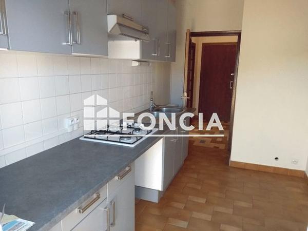 Location Maison 7 pièces 155.96 m² - 7 CHEMIN DE CLAIRFOND Charmes 07800