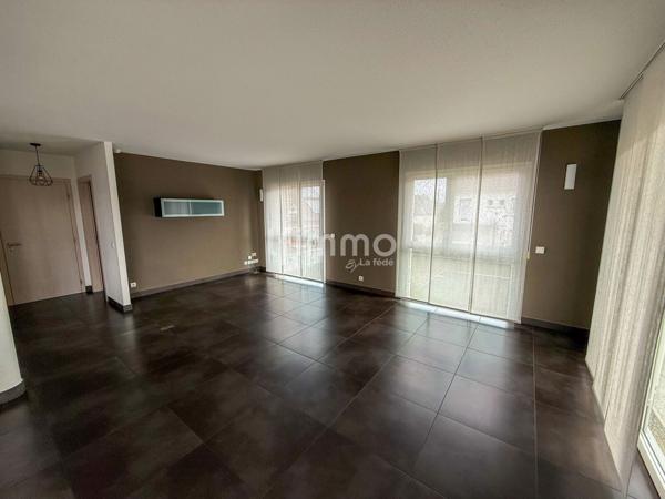 Grand Appartement de Standing Unique avec Terrasse de 32m2