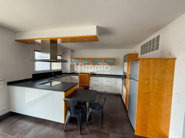 Grand Appartement de Standing Unique avec Terrasse de 32m2