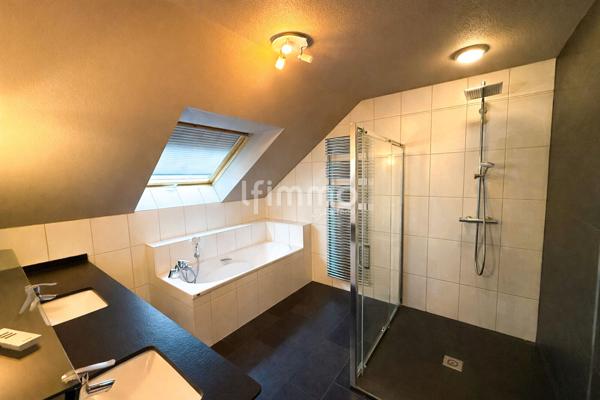 Grand Appartement de Standing Unique avec Terrasse de 32m2