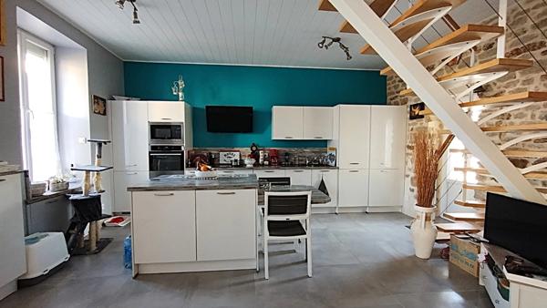 Maison à vendre 6 pièces COMBRIT (29)