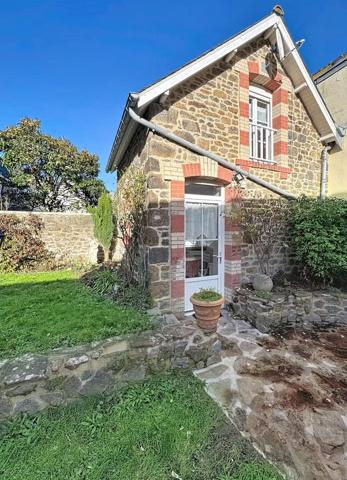 Maison 8 pièces – 227 m² environ à Saint-Malo (ref : 40274)