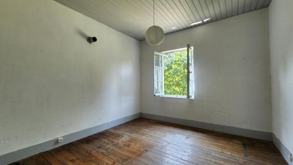 ESSERTENNE-ET-CECEY - Maison 7 pièces