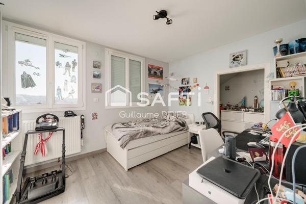 Magnifique maison de 170 m², 5 chambres avec garage et sous-sol