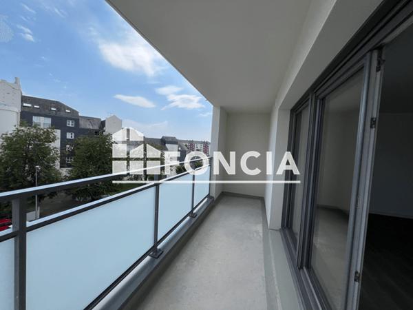 Location Appartement 2 pièces 64.44 m² - Laval 53000